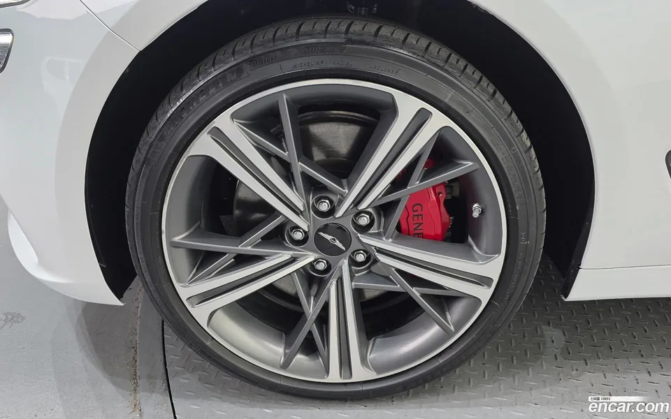 Genesis G70 2.5T 4WD 2023 — миниатюра 2
