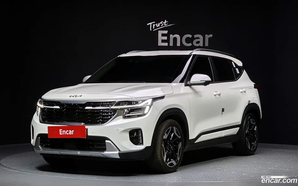 Kia Seltos 2.0 2WD 2024 — фото 1, купить с доставкой в Москву