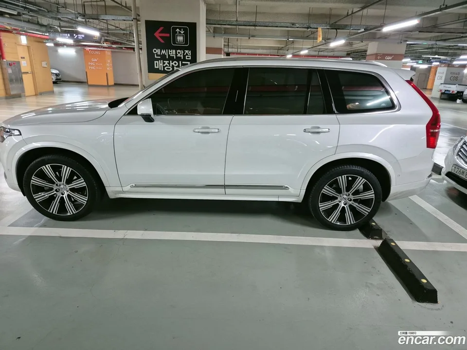 Volvo XC90 B6 2023 — миниатюра 3