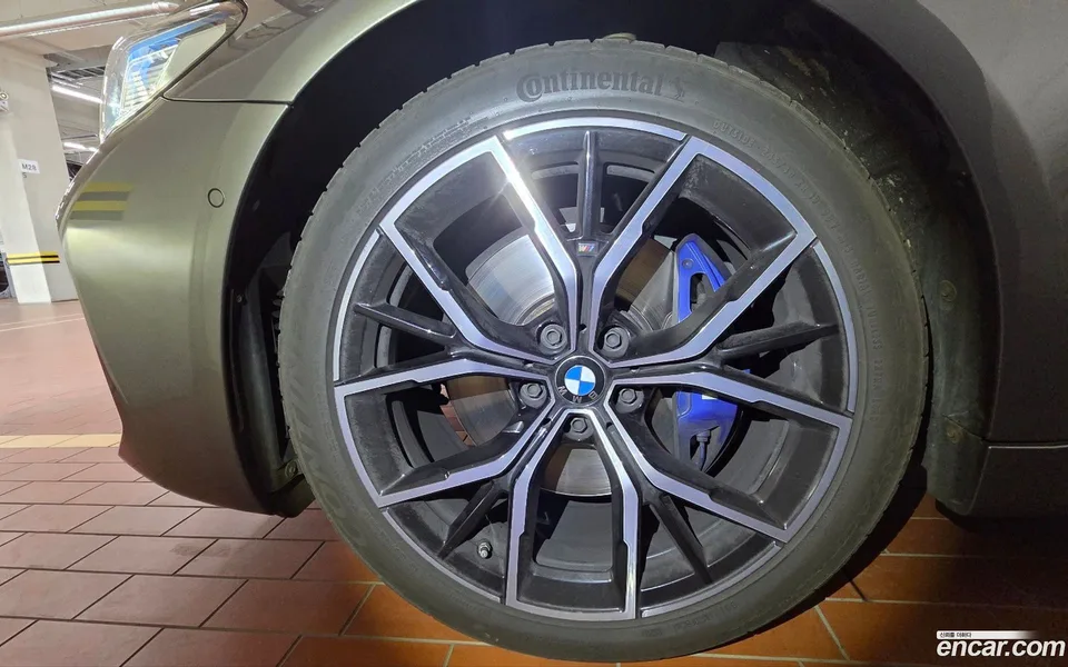 BMW 5 Series 530i M 2022 — миниатюра 2