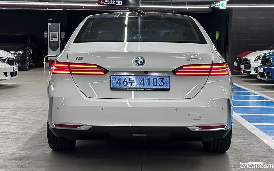 BMW i5 eDrive 40 2025 — миниатюра 4