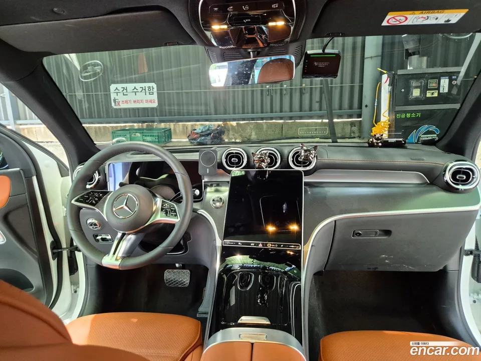 Mercedes-Benz GLC-Class GLC300 4MATIC 2025 — миниатюра 2