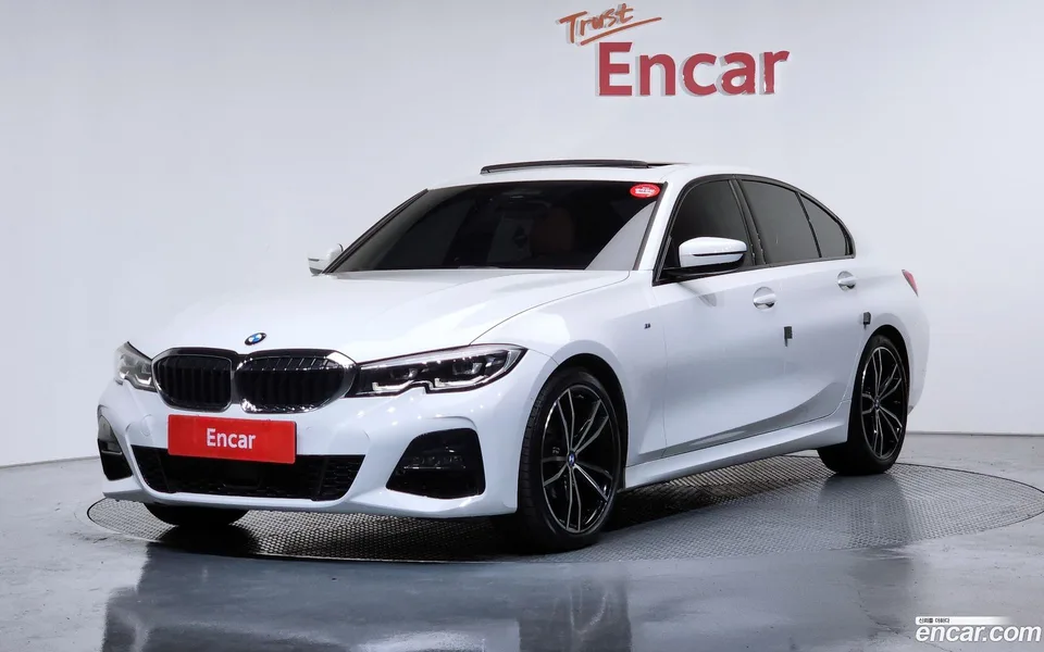 BMW 3 Series 320i M 2022 — фото 1, купить с доставкой в Москву