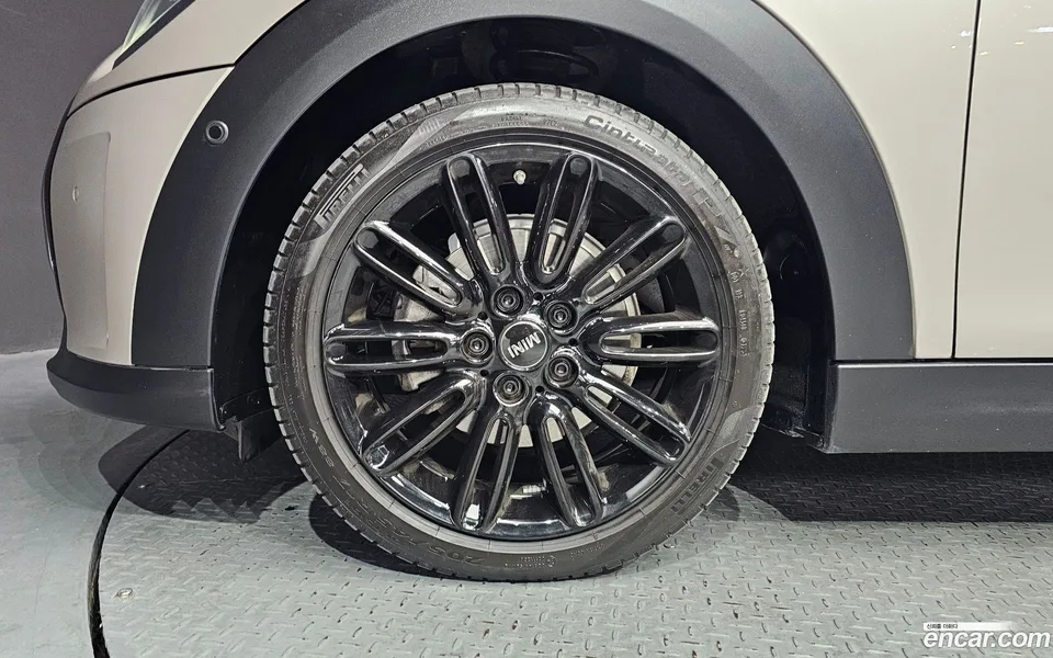MINI Cooper 2023 — миниатюра 5