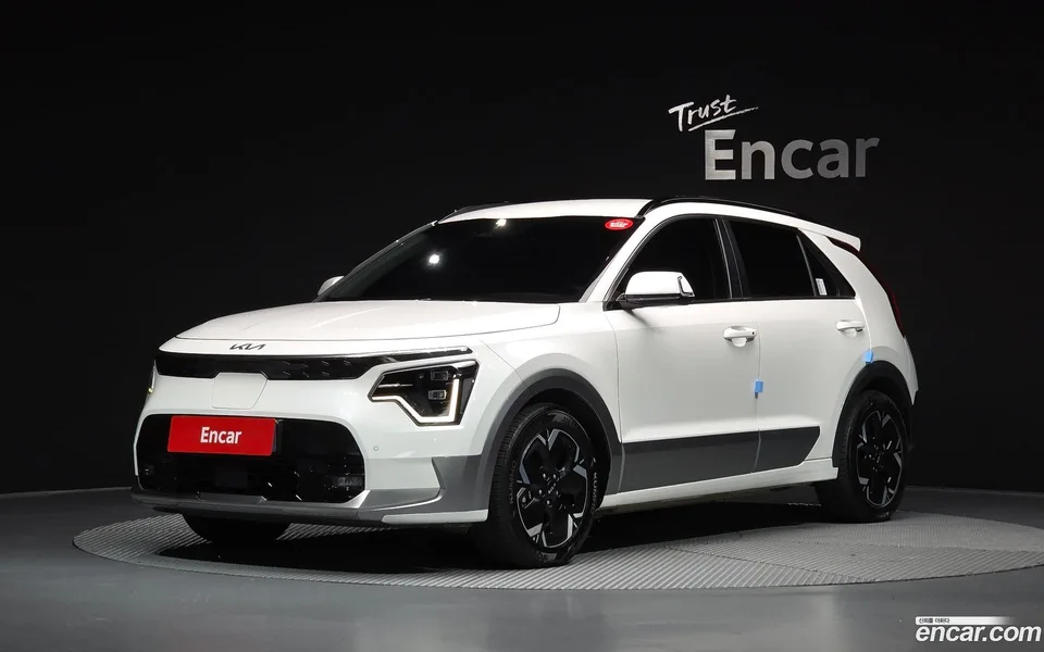 Kia Niro EV 2024 — фото 1, купить с доставкой в Москву