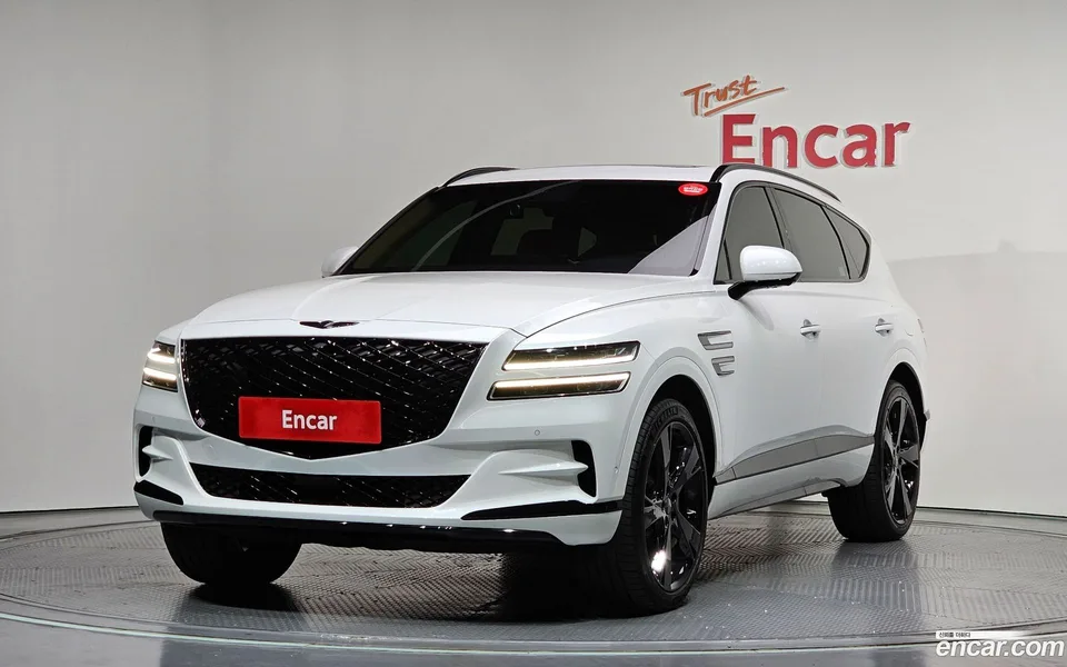 Genesis GV80 3.5T AWD 2023 — фото 1, купить с доставкой в Москву