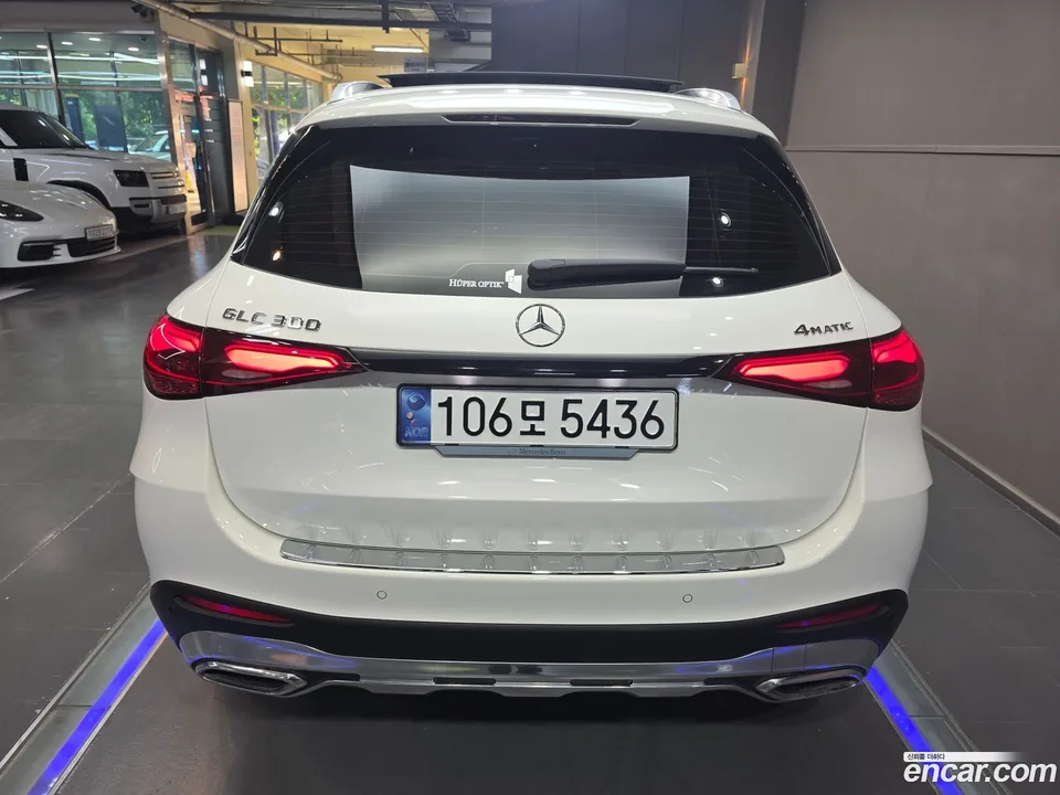 Mercedes-Benz GLC-Class GLC300 4MATIC AMG Line 2024 — миниатюра 4