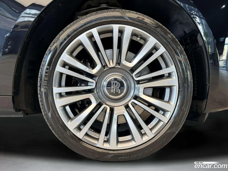 Rolls-Royce Ghost 6.7 EWB V12 2023 — миниатюра 5