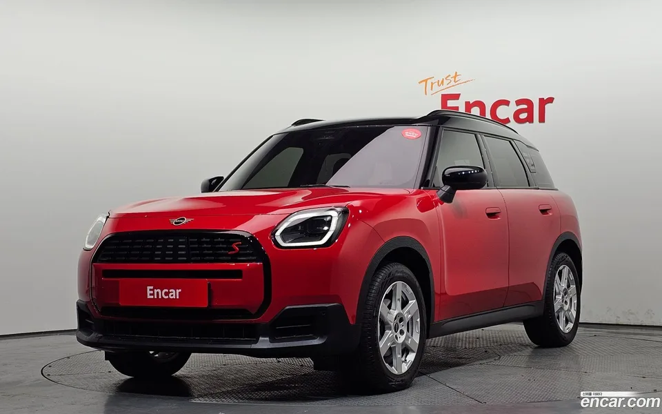 MINI Cooper S Countryman ALL4 2024 — фото 1, купить с доставкой в Москву