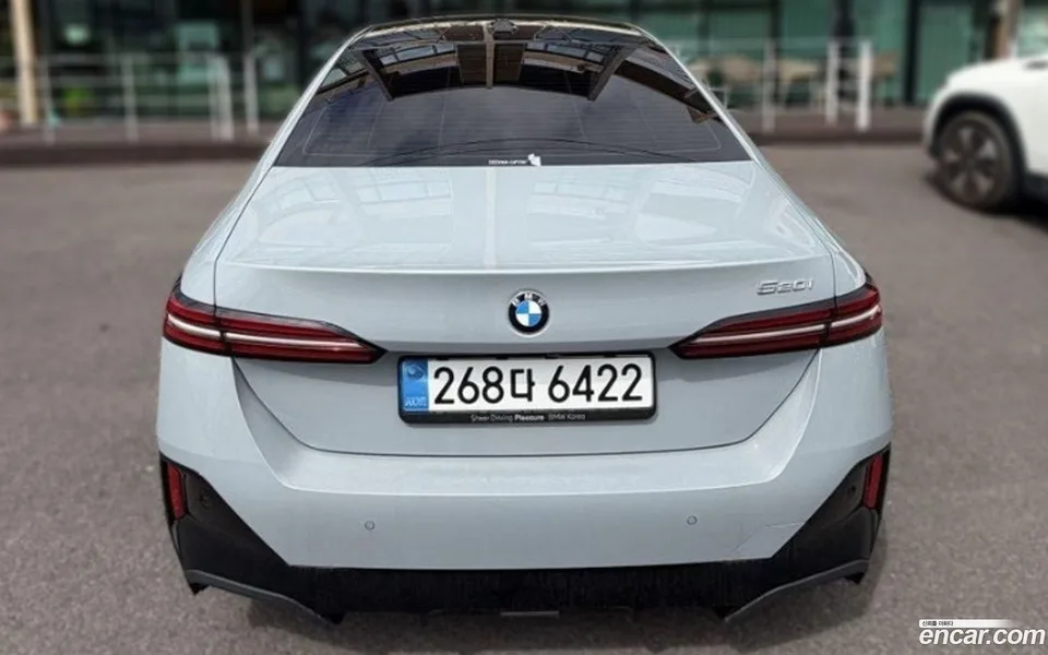 BMW 5 Series 520i M 2025 — миниатюра 3