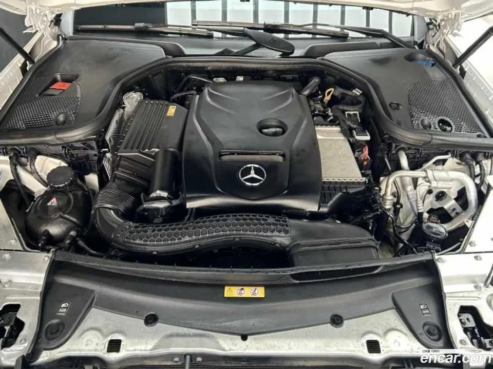 Mercedes-Benz E-Class E250 2022 — миниатюра 5