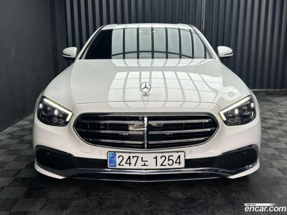 Mercedes-Benz E-Class E250 2022 — фото 1, купить с доставкой в Москву