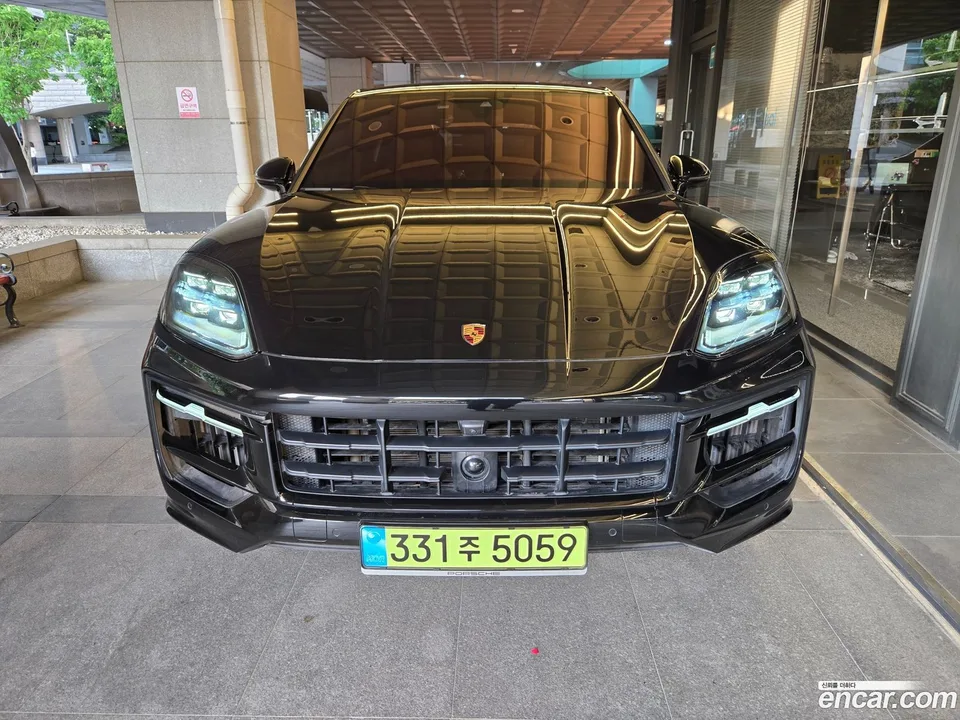 Porsche Cayenne 3.0 2024 — миниатюра 3