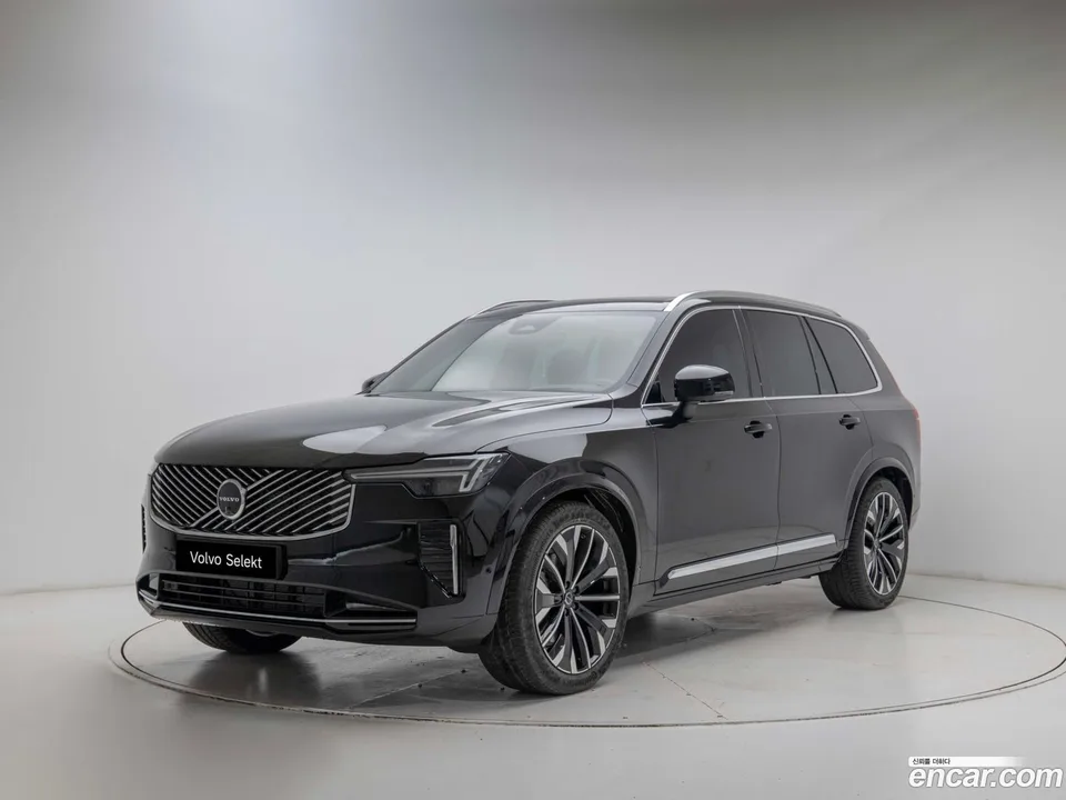 Volvo XC90 B6 2026 — фото 1, купить с доставкой в Москву