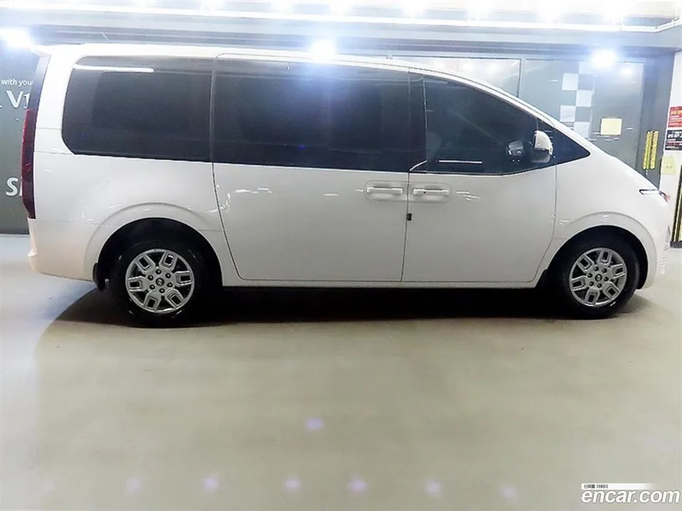 Hyundai Staria 5 2025 — миниатюра 2