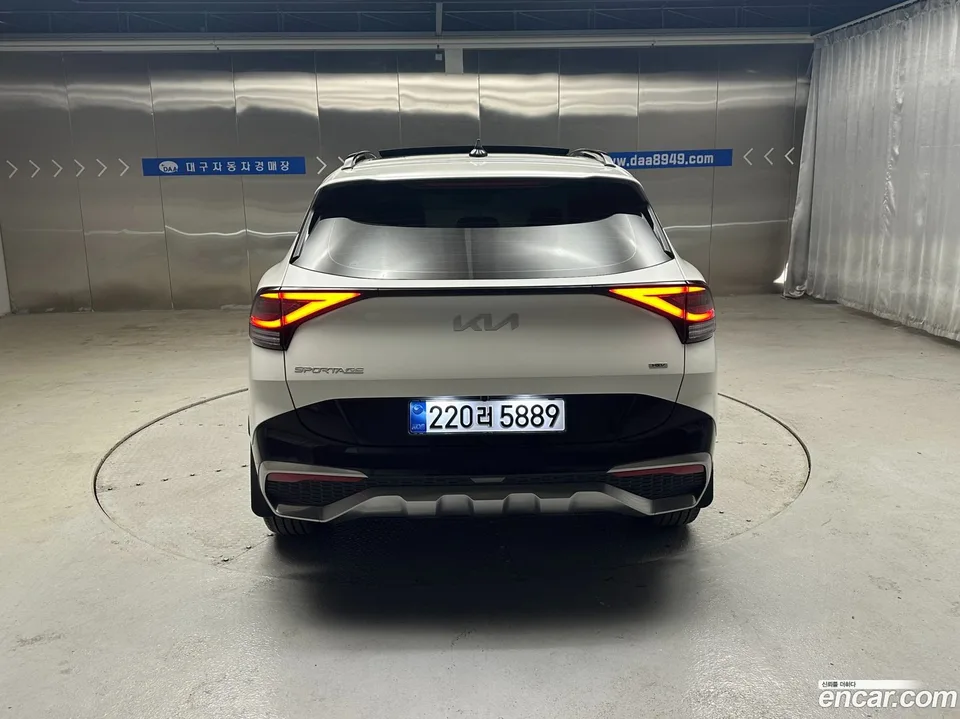 Kia Sportage Hybrid 2WD 2023 — миниатюра 4