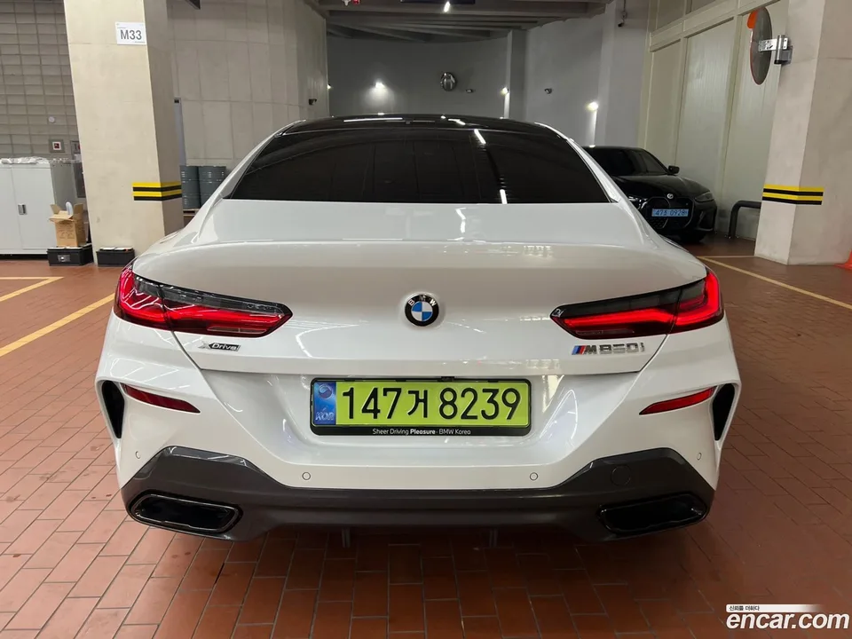 BMW 8 Series M850i xDrive 2025 — миниатюра 3