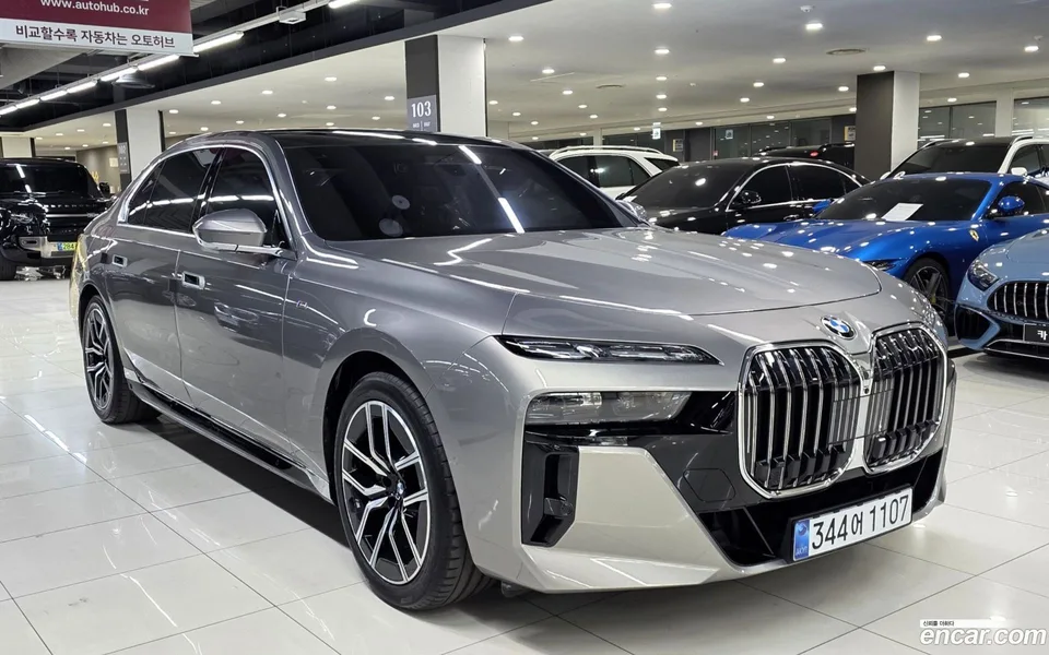 BMW 7 Series 740i xDrive M 2025 — миниатюра 4