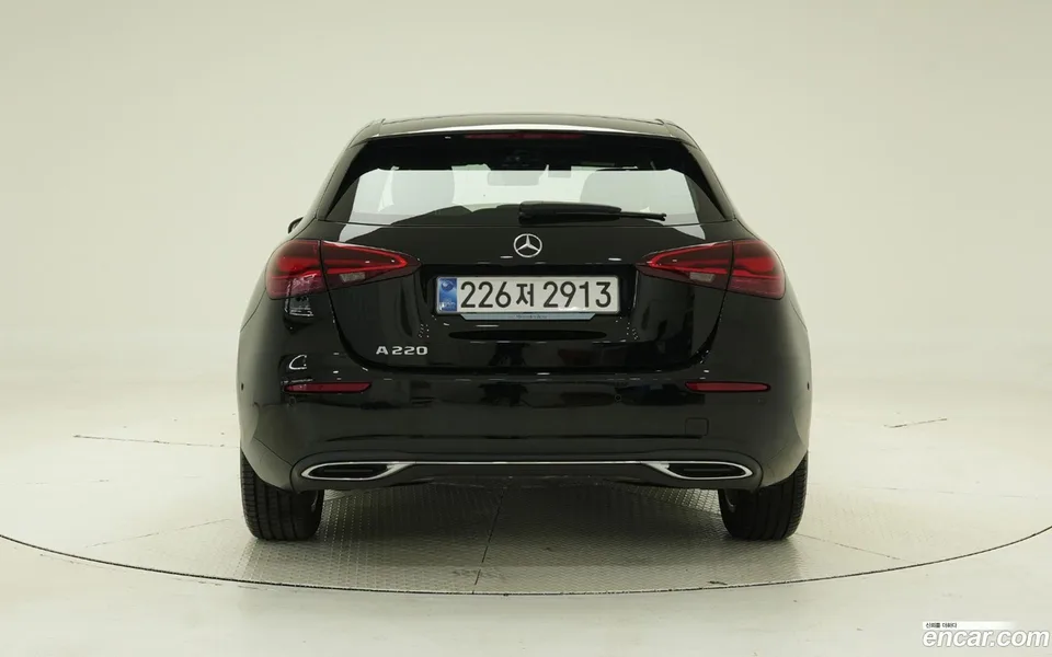 Mercedes-Benz A-Class A220 2025 — миниатюра 4