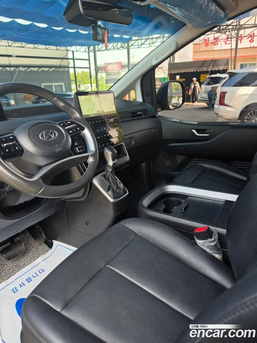 Hyundai Staria 5 2023 — миниатюра 2
