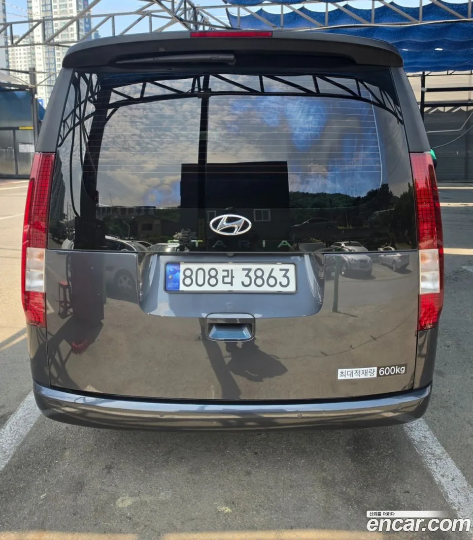 Hyundai Staria 5 2023 — миниатюра 4