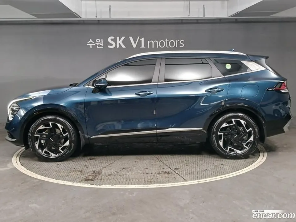 Kia Sportage 1.6 2WD 2023 — миниатюра 5