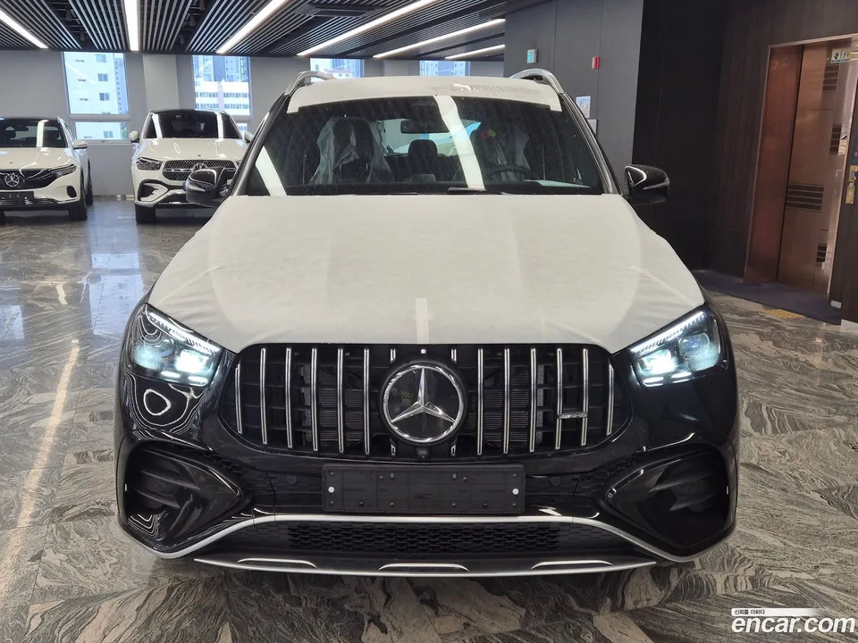 Mercedes-Benz GLE-Class AMG GLE53 4MATIC+ 2026 — фото 1, купить с доставкой в Москву