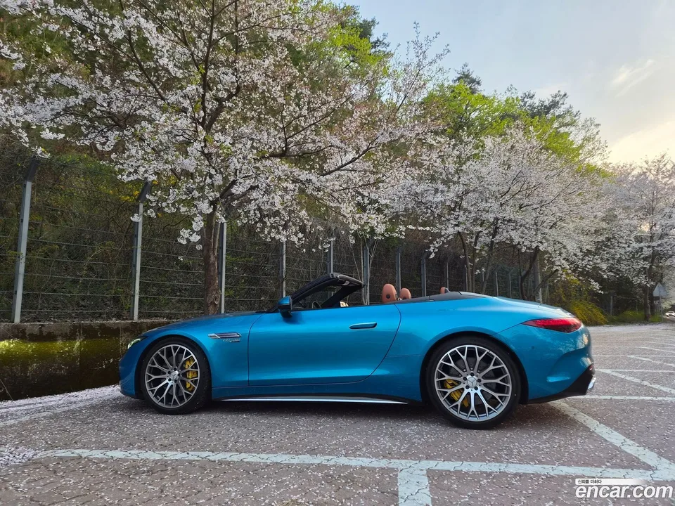 Mercedes-Benz SL-Class AMG SL63 4MATIC+ 2023 — миниатюра 2