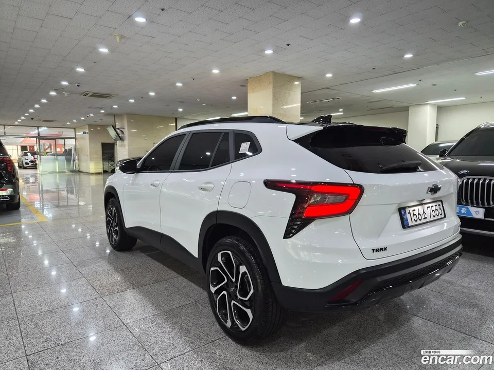 Chevrolet Trax Crossover 1.2 RS 2023 — миниатюра 3