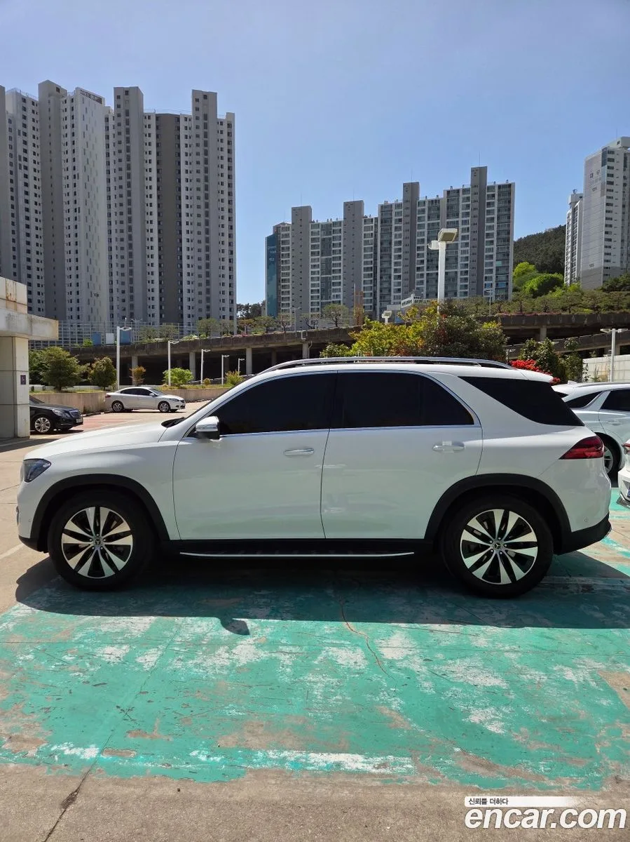 Mercedes-Benz GLE-Class GLE450 4MATIC 2026 — thumbnail 5