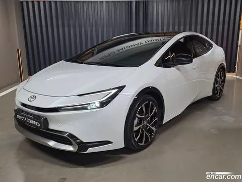 Toyota Prius 2023 buy in Moscow
