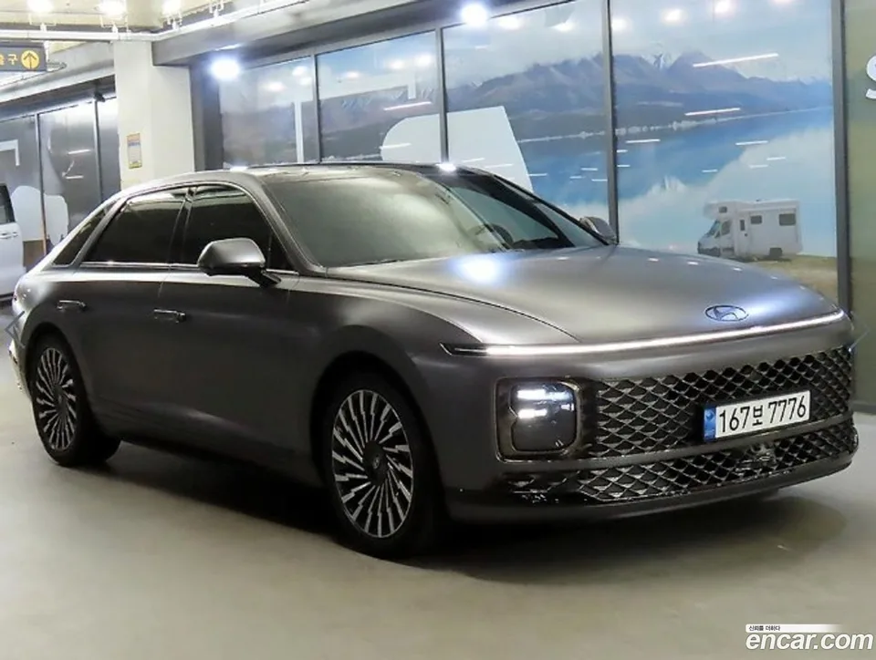 Hyundai Grandeur 2.5 2WD 2023 — фото 1, купить с доставкой в Москву