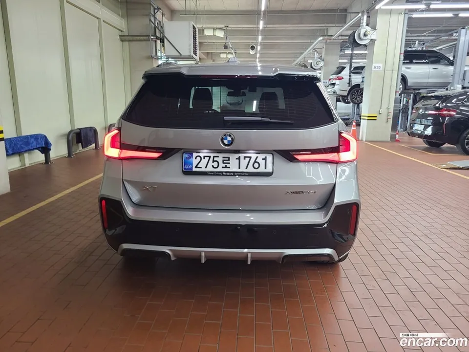 BMW X1 xDrive 20i M 2025 — миниатюра 4