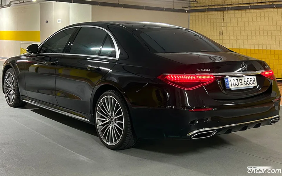 Mercedes-Benz S-Class S500L 4MATIC 2023 — thumbnail 3