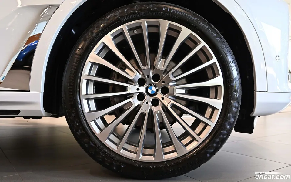 BMW X7 xDrive 40i 6 2022 — миниатюра 5