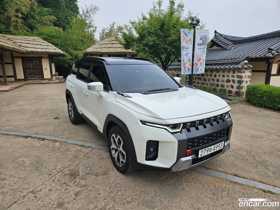 KG Mobility Torres 1.5 2WD 2022 — фото 1, купить с доставкой в Москву