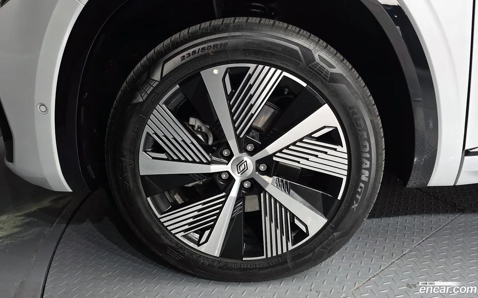 Renault Samsung Grand Koleos 1.5 E-TECH 2WD 2025 — миниатюра 5