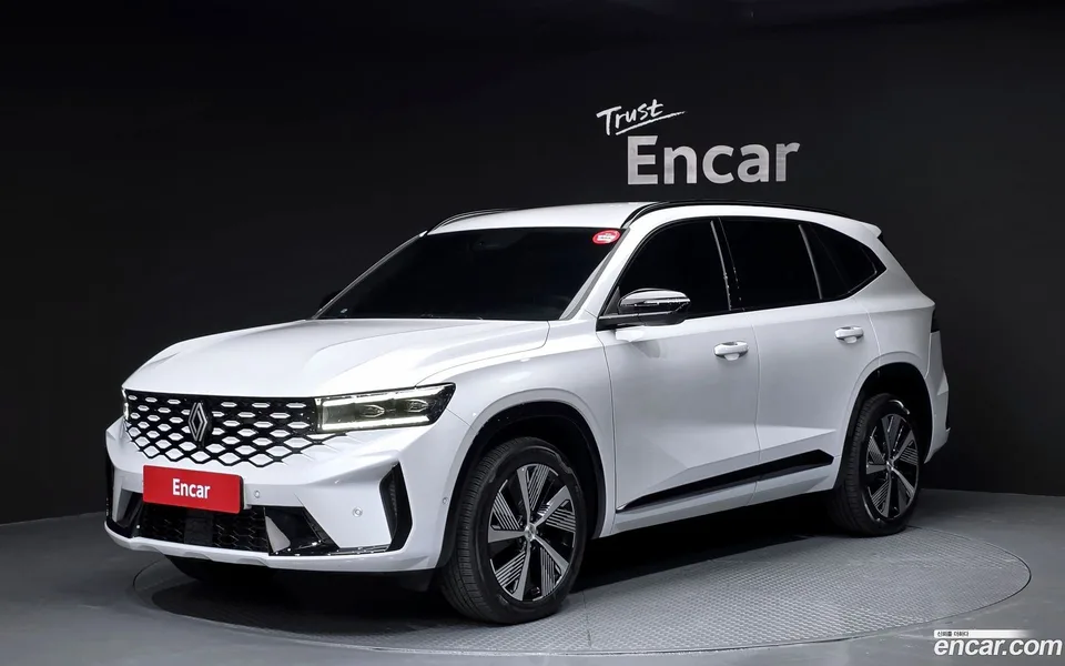 Renault Samsung Grand Koleos 1.5 E-TECH 2WD 2025 — фото 1, купить с доставкой в Москву