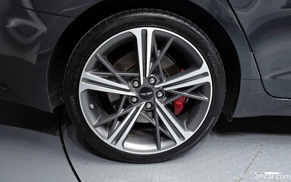 Genesis G70 2.5T 4WD 2023 — миниатюра 2