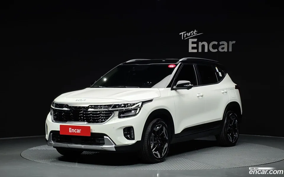 Kia Seltos 1.6 2WD 2024 — фото 1, купить с доставкой в Москву