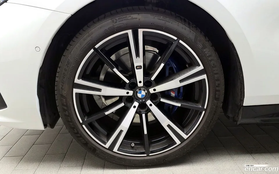 BMW 5 Series 530i xDrive M 2025 — миниатюра 5