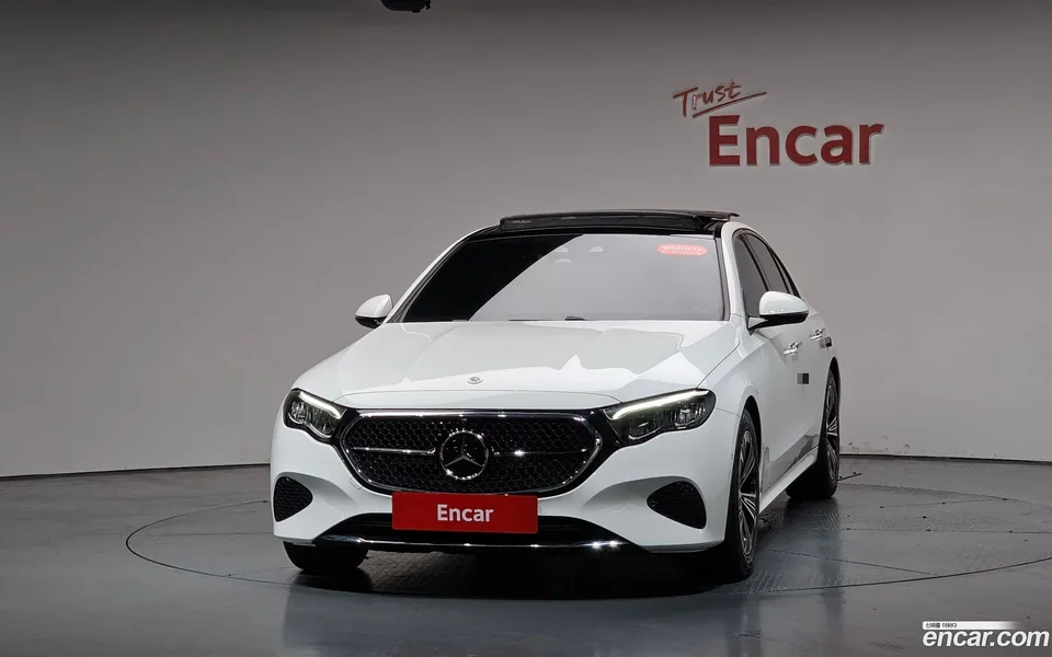 Mercedes-Benz E-Class E200 2024 — миниатюра 3