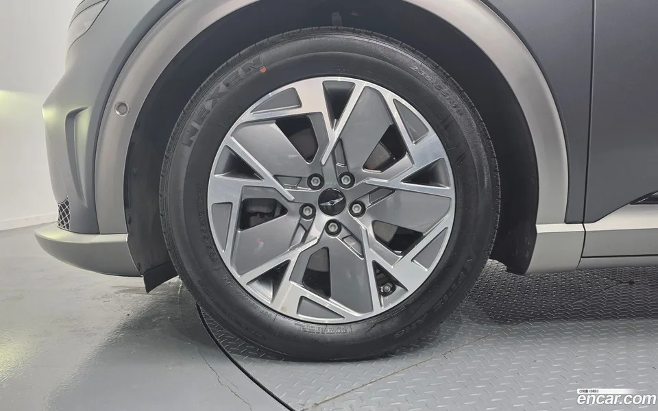 Genesis GV60 2022 — миниатюра 5
