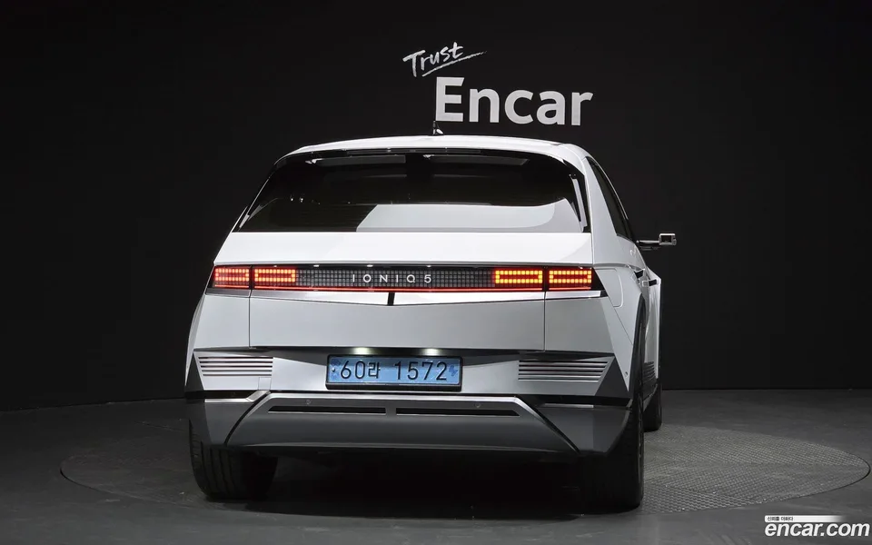 Hyundai Ioniq 5 2023 — миниатюра 4