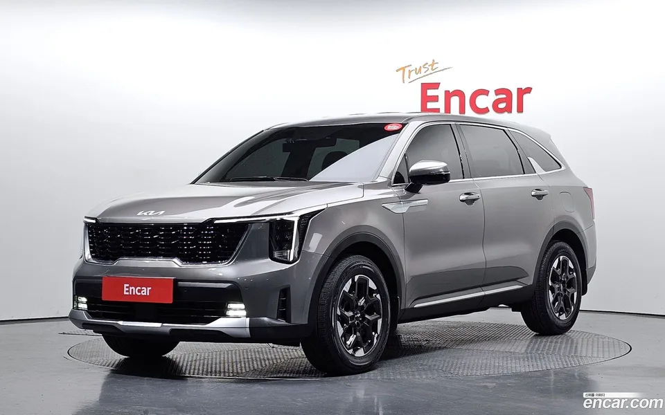 Kia Sorento 2.5T 2WD 2024 — фото 1, купить с доставкой в Москву