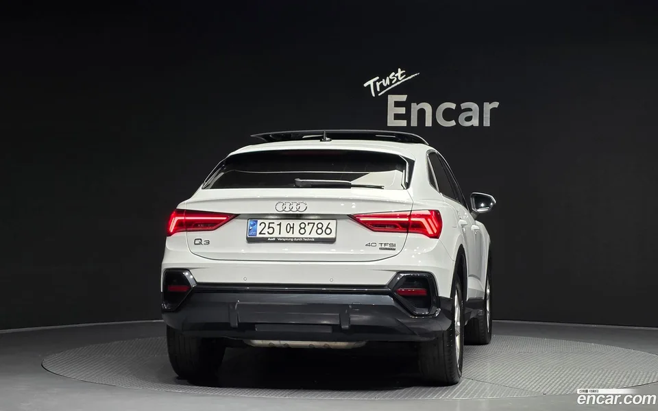 Audi Q3 40 TFSI 2023 — миниатюра 4