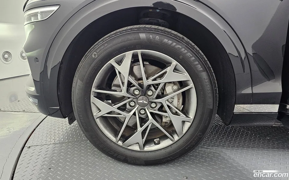 Genesis GV70 2.5T 2WD 2022 — миниатюра 2