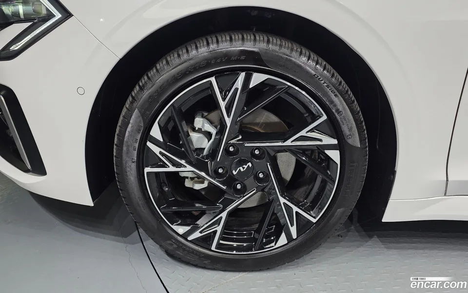 Kia K5 Hybrid 2024 — миниатюра 5
