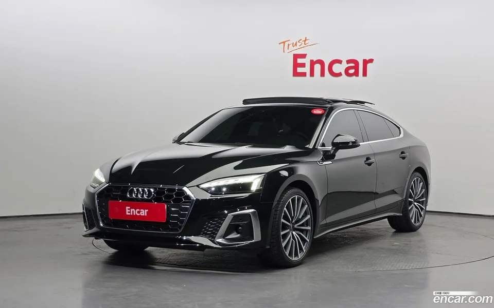 Audi A5 40 TFSI 2023 — фото 1, купить с доставкой в Москву