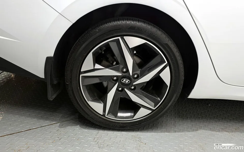 Hyundai Avante 1.6 2022 — миниатюра 5